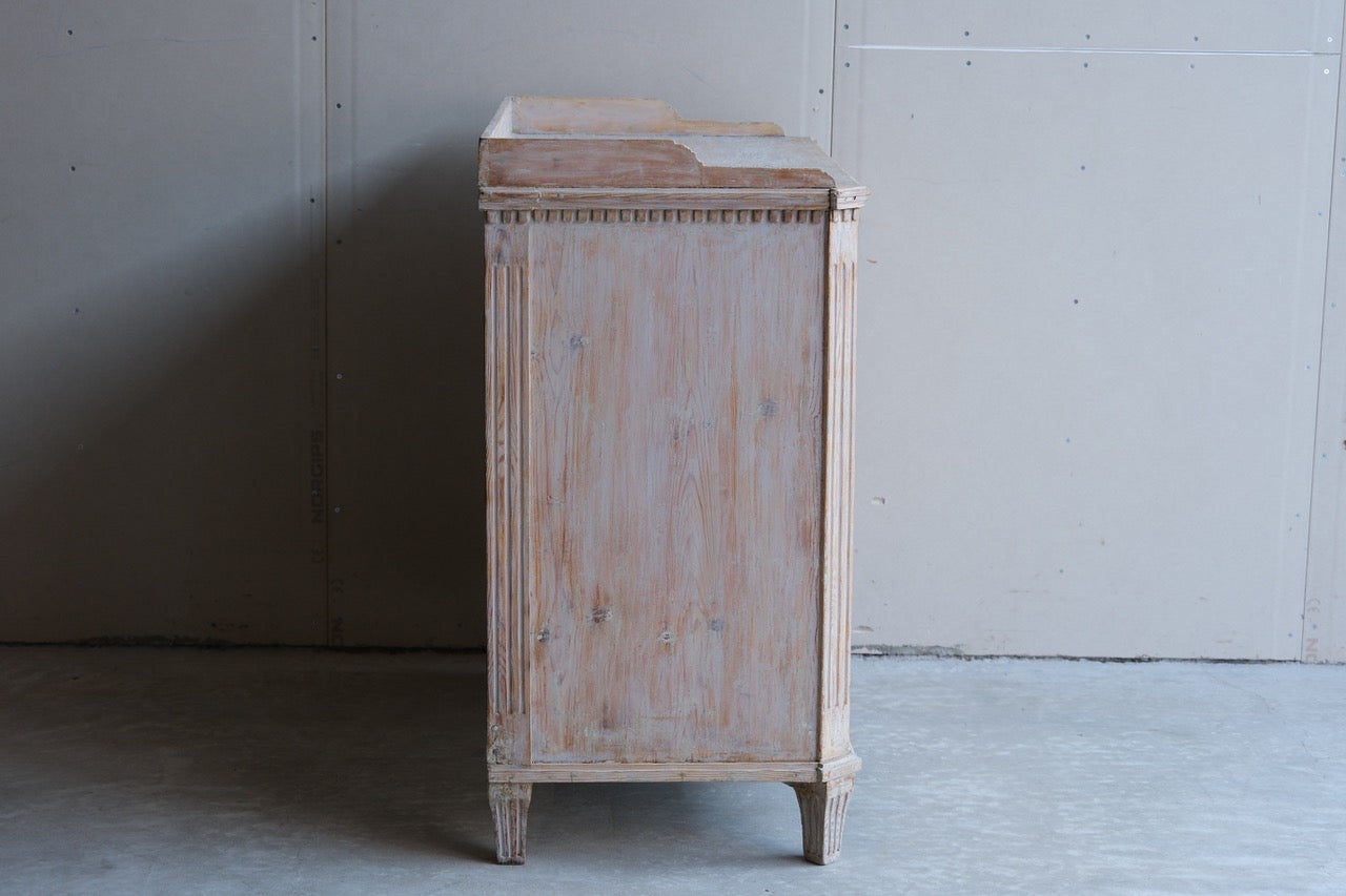 Gustavian Buffet