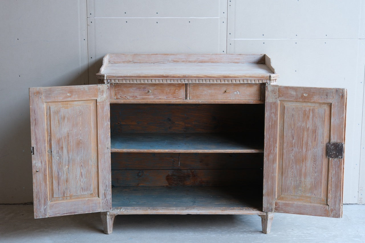 Gustavian Buffet