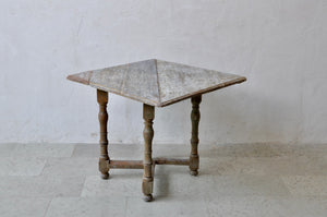 Baroque Table