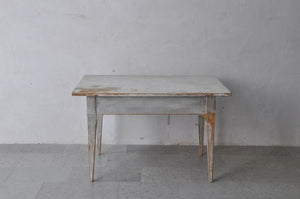 Gustavian Table