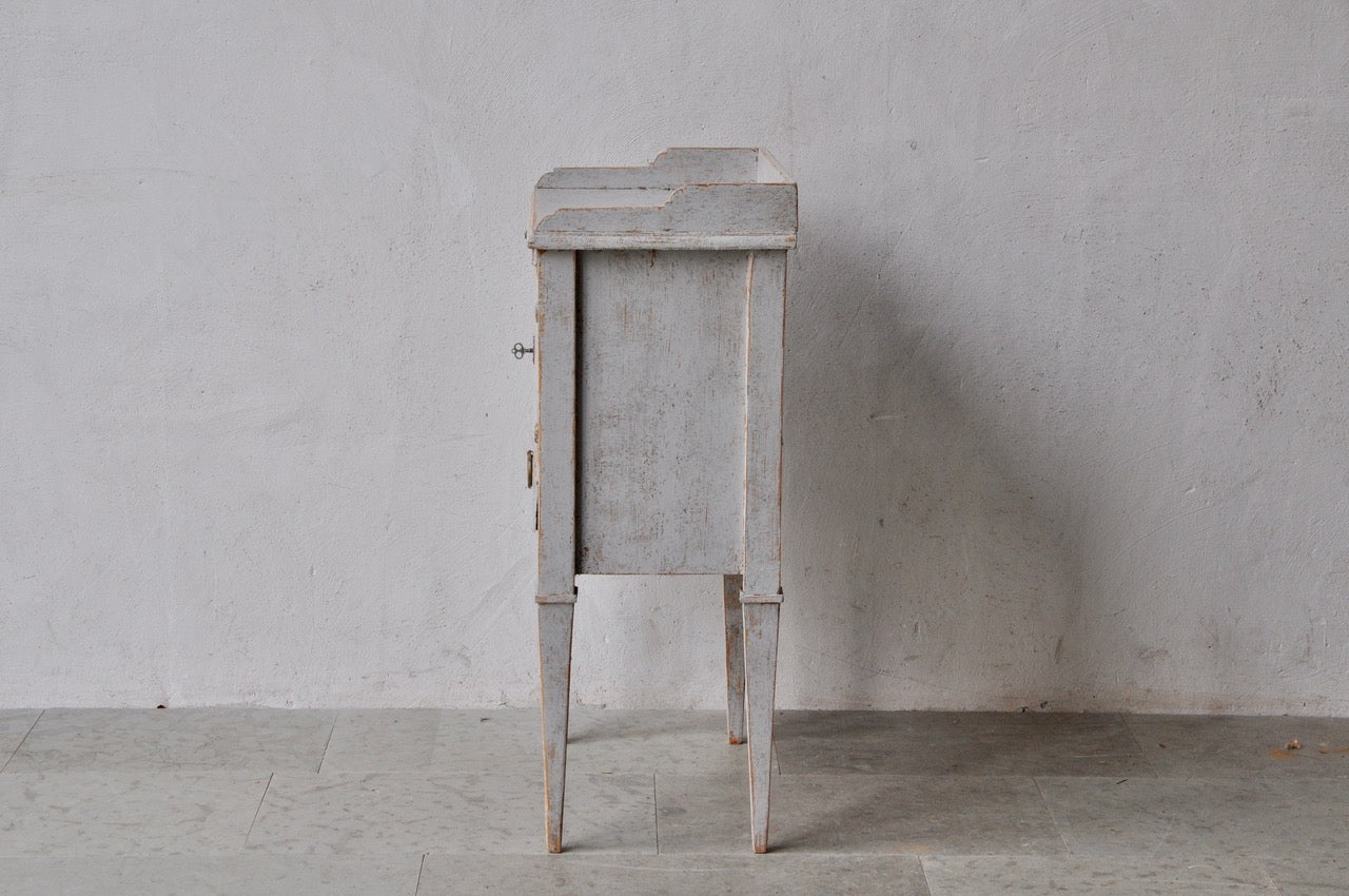 Gustavian Nightstand c1790